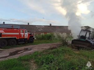 В карачевской деревне сгорел трактор