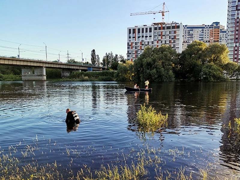 В Брянске в Десне утонул 20-летний парень. И вновь на «диком» пляже