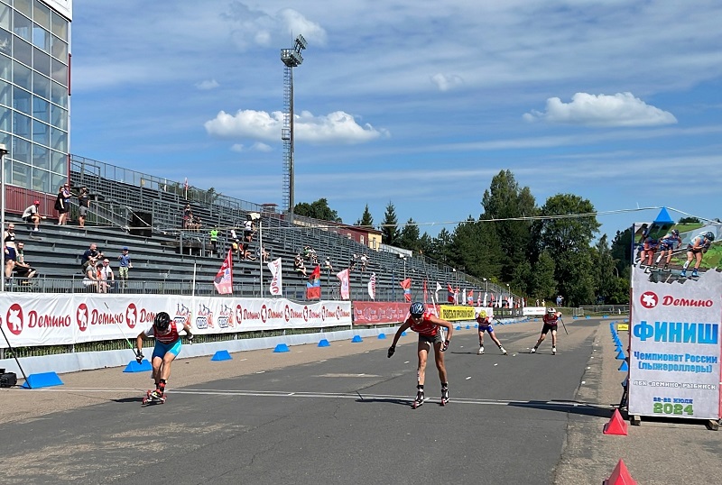 Брянская спортсменка завоевала три медали на чемпионате России по лыжероллерам