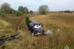 В лобовом ДТП на брянской трассе один человек погиб, ещё трое ранены