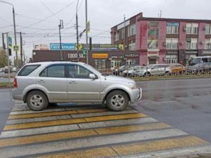 В Брянске на проспекте Станке Димитрова иномарка сбила 83-летнюю старушку-нарушительницу