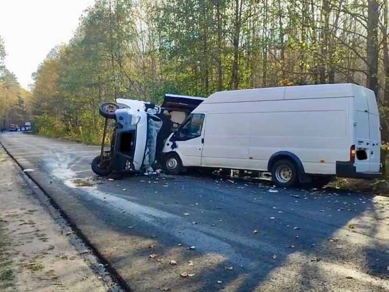 Под Навлей по дороге на Синезерки в лобовом ДТП погиб 19-летний водитель