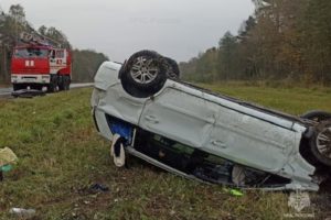 ДТП под Карачевом: две легковушки не разъехались на скользкой трассе