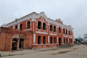 Канатная фабрика в центре Брянска обрела ворота, утраченные много лет назад