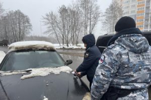 Итогом двухдневной «охоты» дорожной полиции на должников в Брянске стали 20 арестованных автомобилей