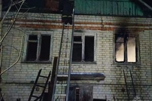 Пожар в Почепе: выгорел дом, погиб престарелый хозяин дома