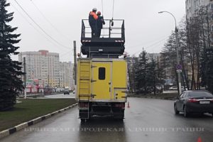 Движение троллейбусов в Брянске временно парализовано из-за аварии на контактной сети